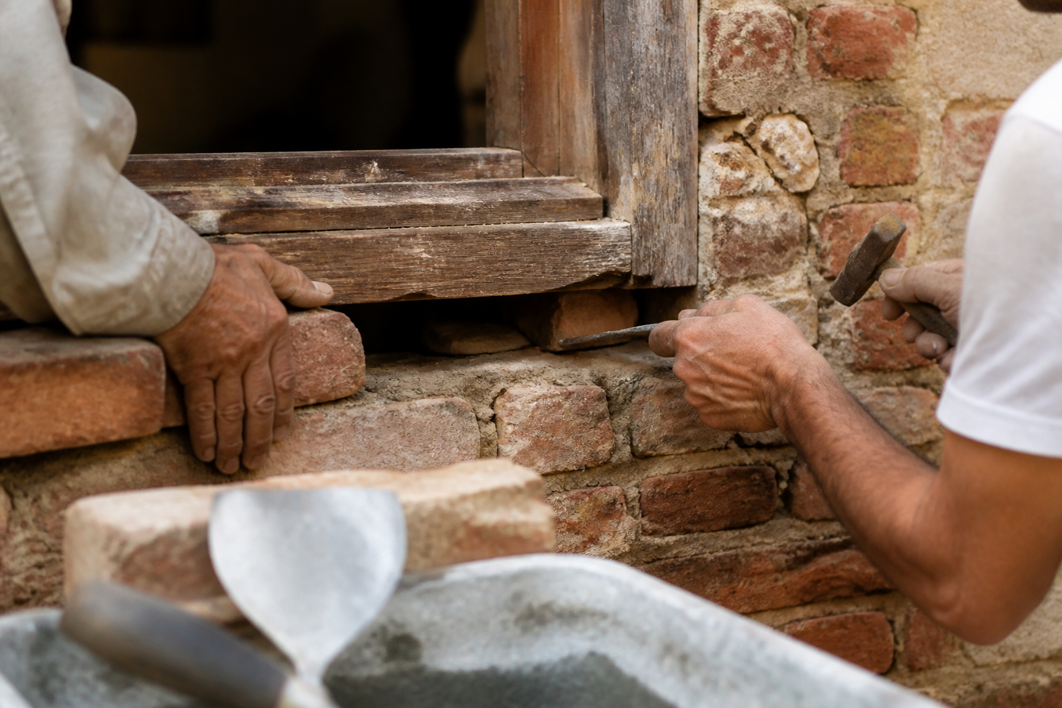 Lavorazione artigianale in cantiere